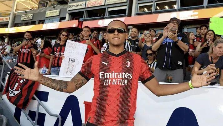 世界杯比赛在线观看地址-NBA球星班凯罗丨我支持米兰